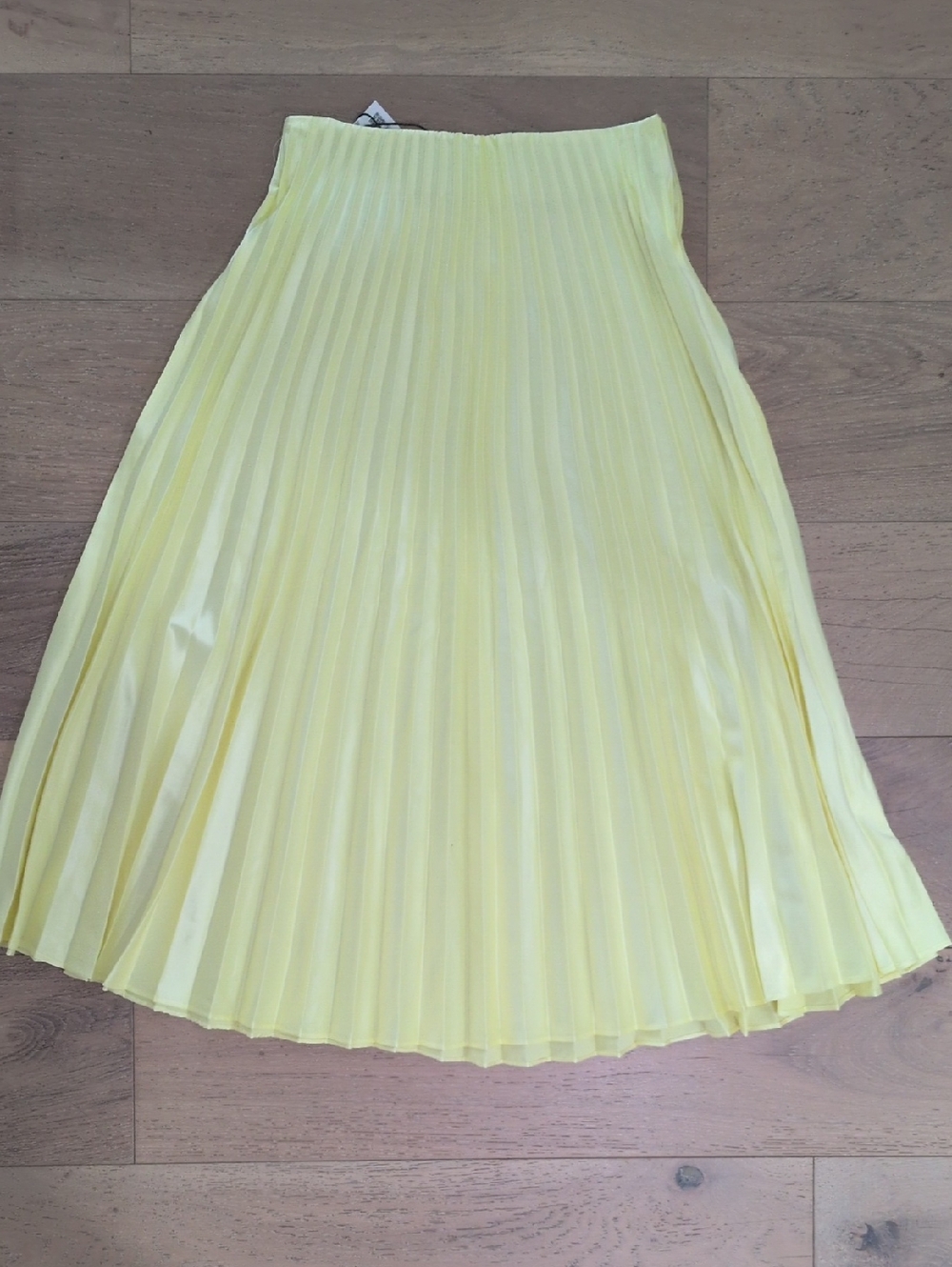 Zara Pleated Midi Skirt in Bight Yellow